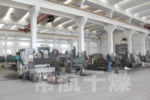 常航干燥繁忙的生产车间